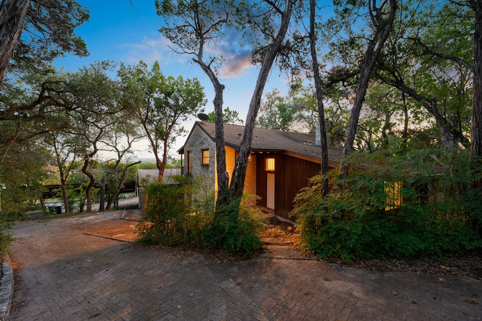 200 Wildcat Hollow, Austin, TX 78746, Presented by Sky Knippa, Knippa